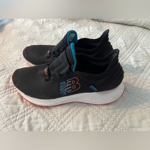 New Balance Men’s 10.5 Fresh Foam ROAV
